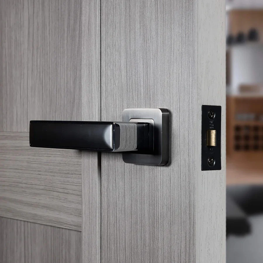 Alto Matt Satin Black & Polished Chrome Square Rose Handle - Image 5
