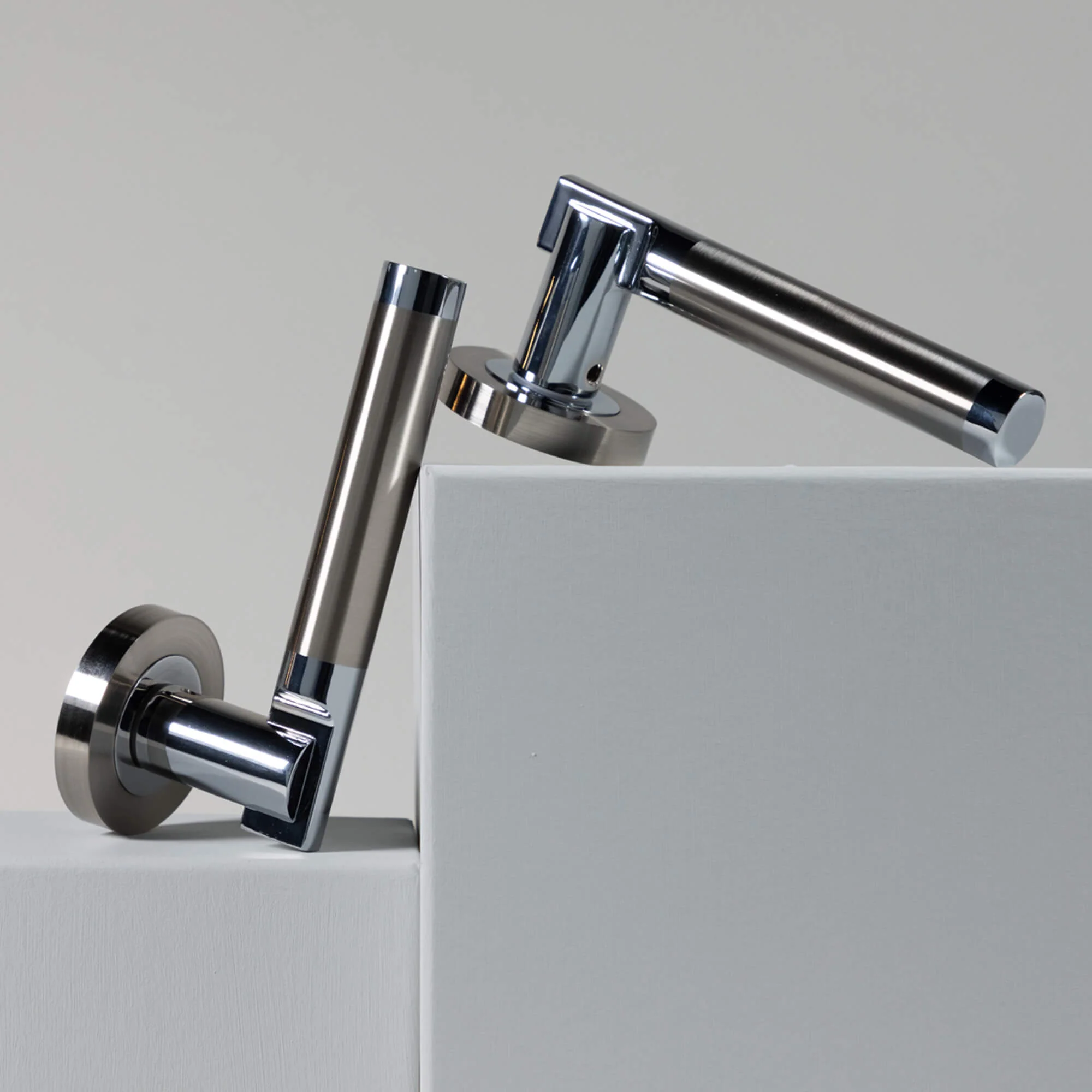 Cumulus Nickel Brushed & Polished Chrome Round Rose Handle - Image 5