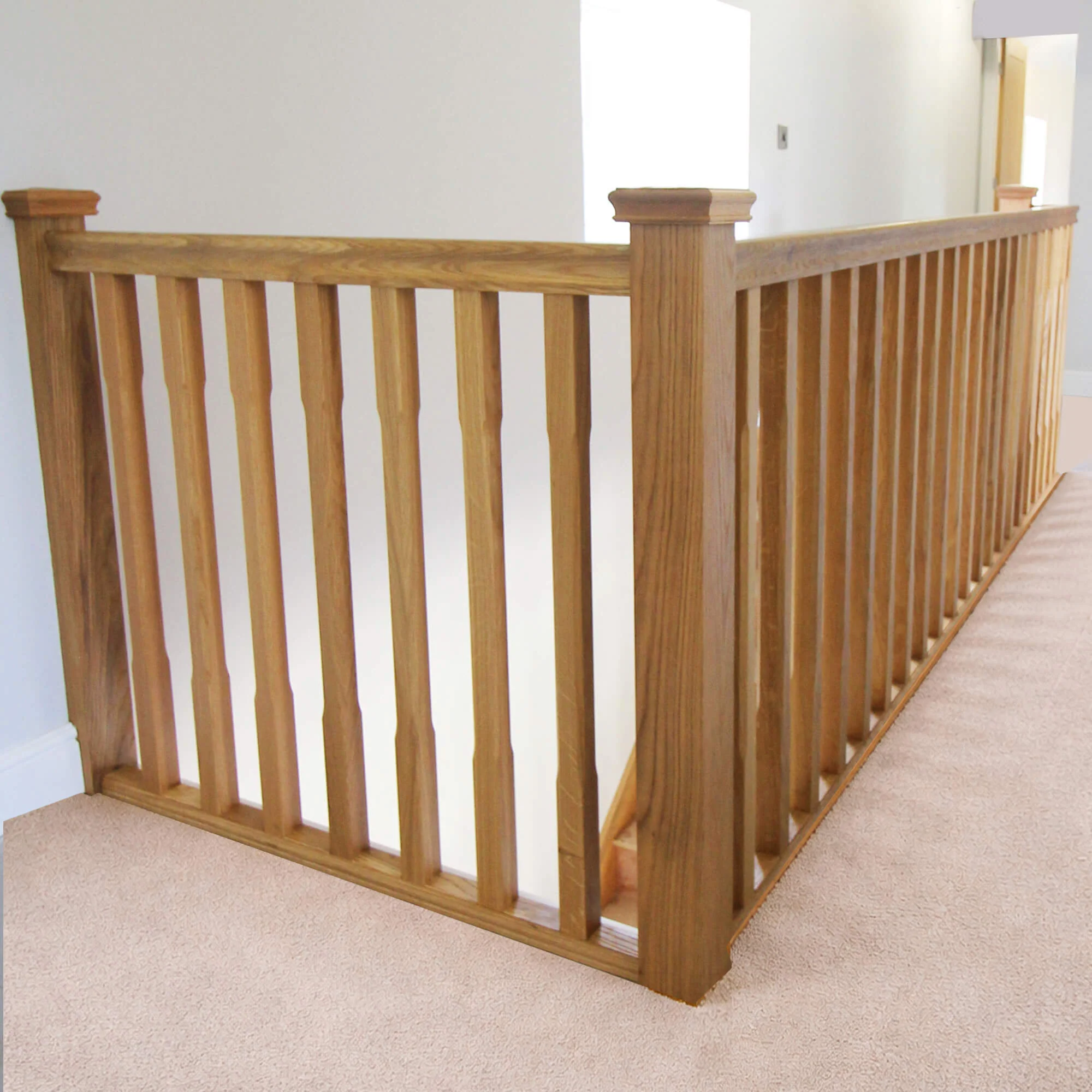 Oak Chamfered Spindle - Image 3