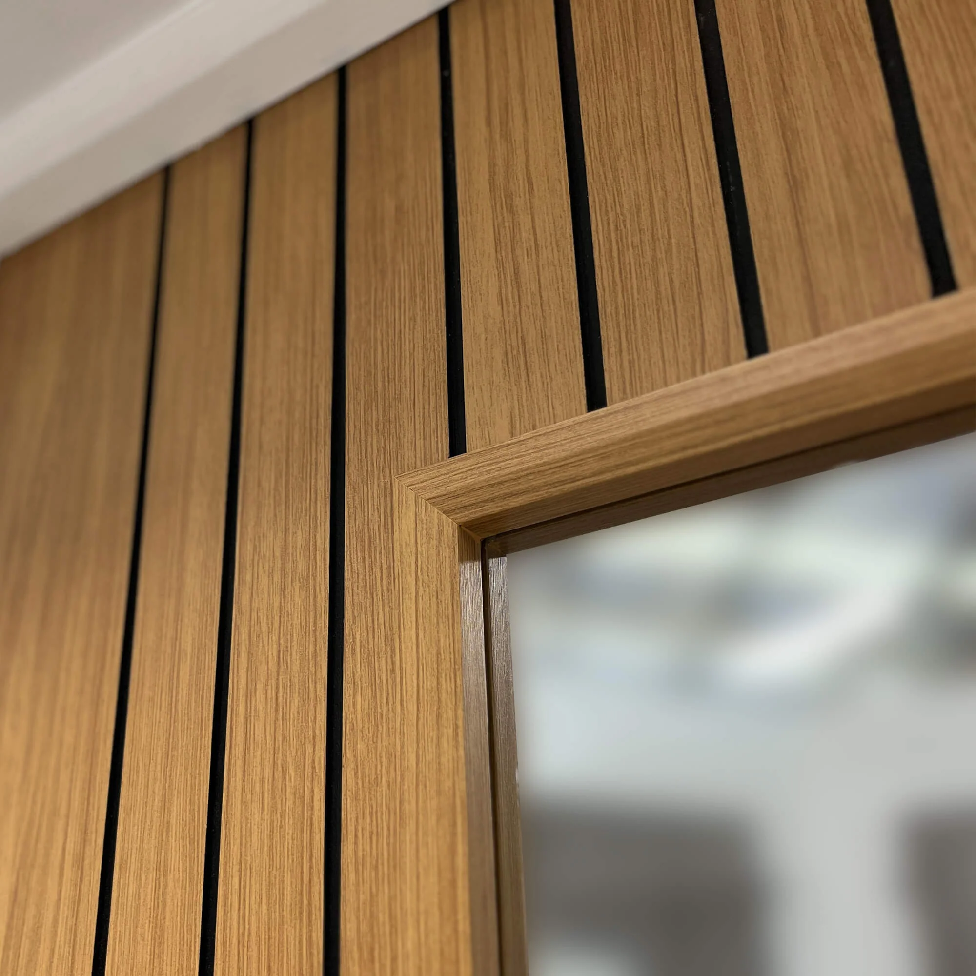 Ottawa Olive Oak 1 Lite Pre-Glazed Laminate Door (35mm) - Image 3