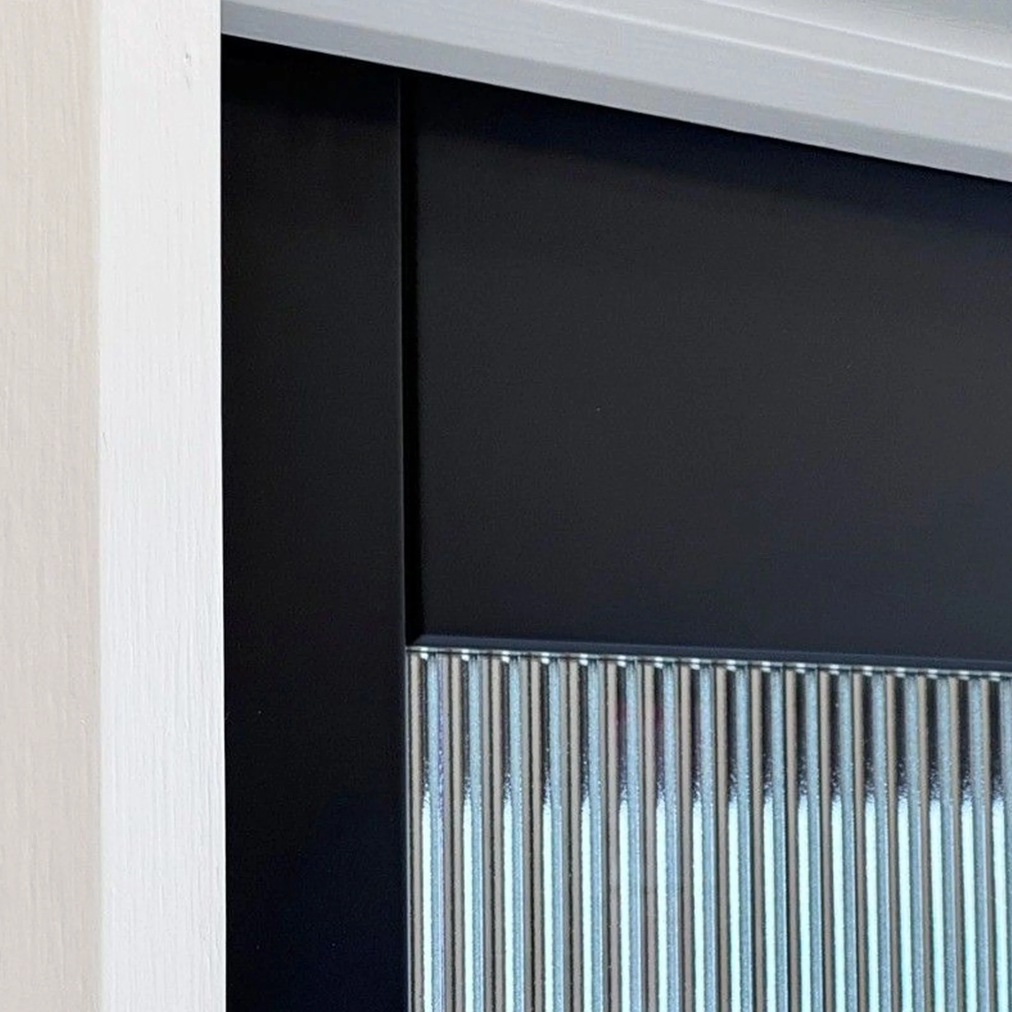 Reeded Black Primer Plus 1 Lite Pre-Glazed Door (35mm) - Image 4