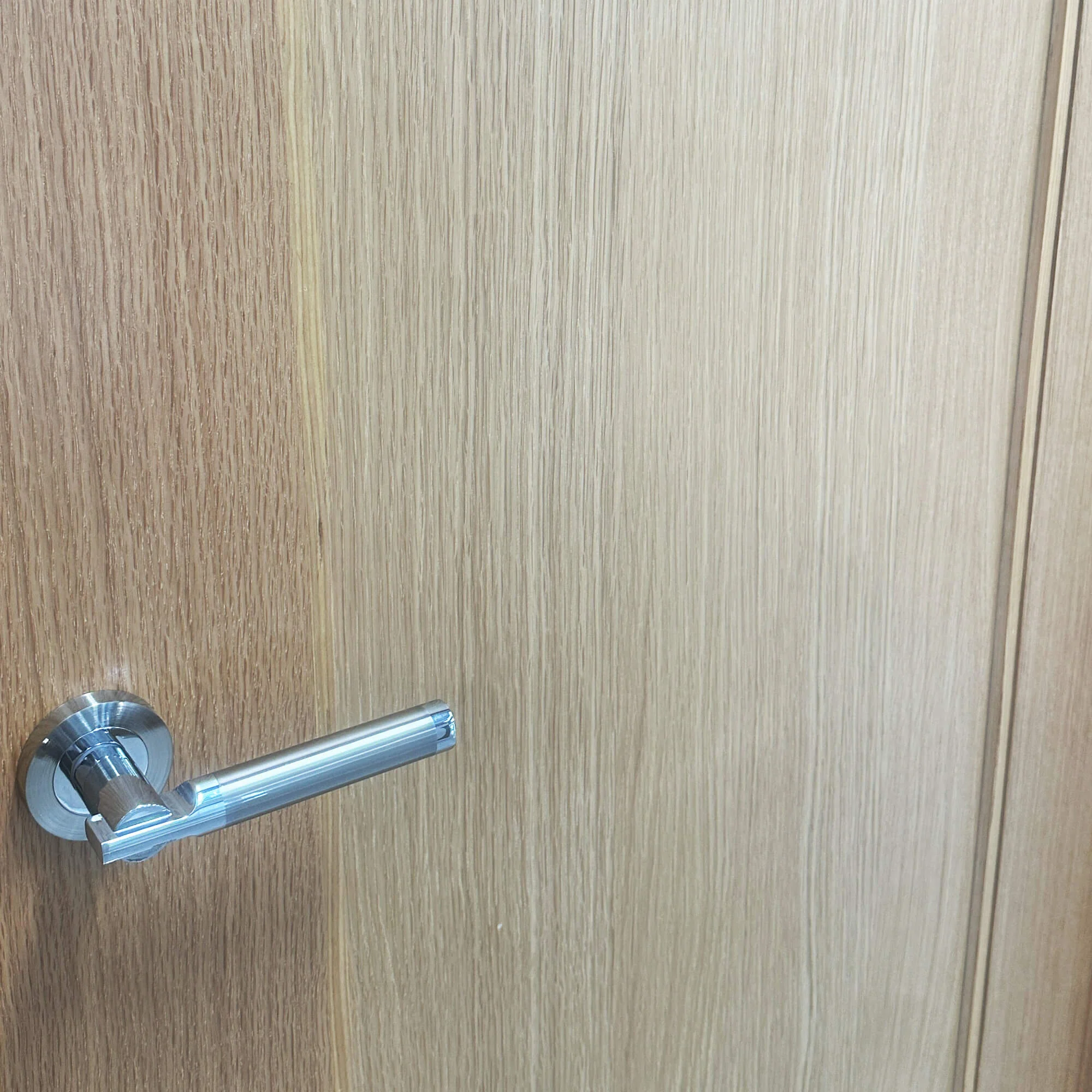 Shaker White Oak 1 Panel Door (40mm) - Image 4
