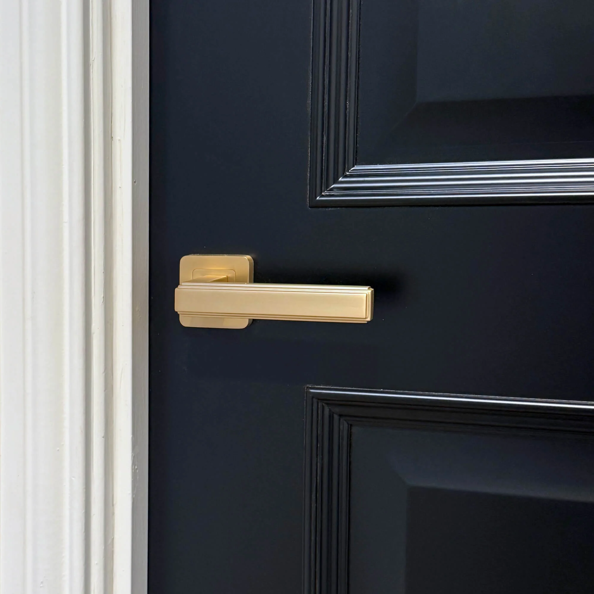 Toledo Black Primer Plus 3 Panel Door (35mm) - Image 3