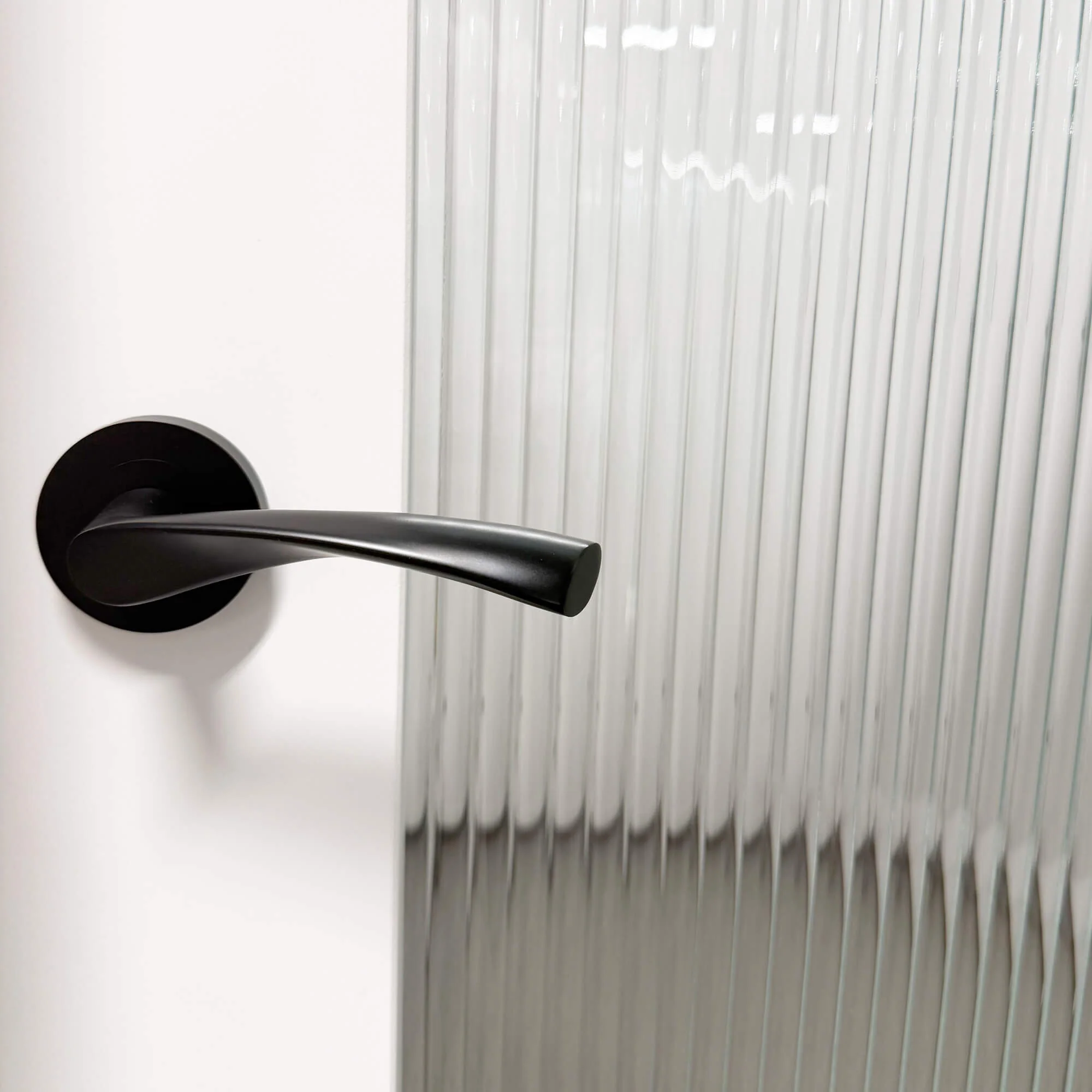 Trade Range Flat Black Handle - Image 4