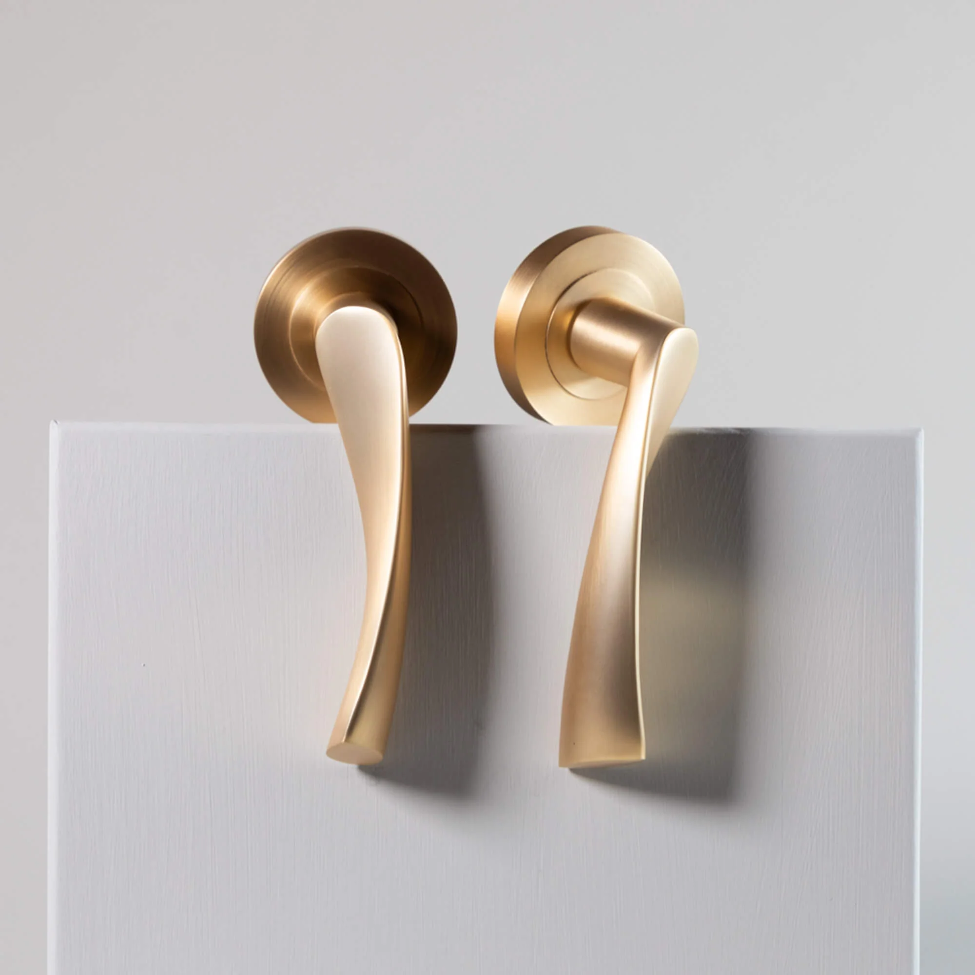 Trade Range Satin Brass Handle - Image 4